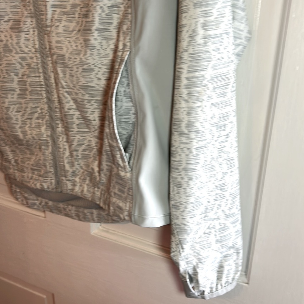 Athleta Performance Jacket Sz Small - image 3